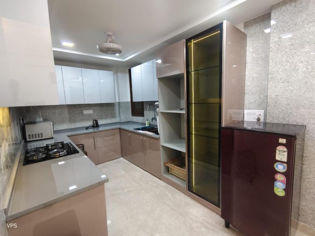 Namastey Homes 3 Bhk Service , Near Max Saket, Delhi Apartment *