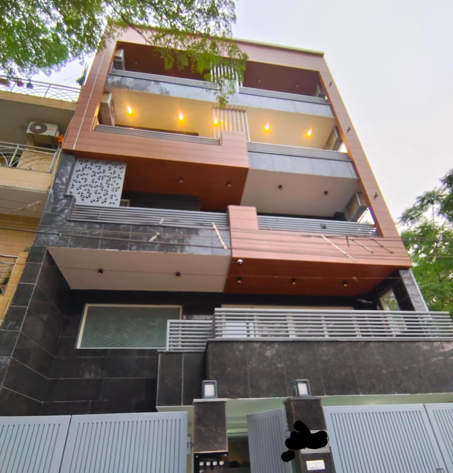 Apartment Namastey Homes 3 Bhk Service , Near Max Saket, Delhi