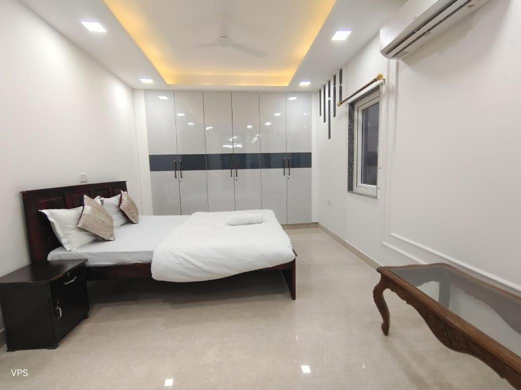 Namastey Homes 3 Bhk Service , Near Max Saket, Delhi *
